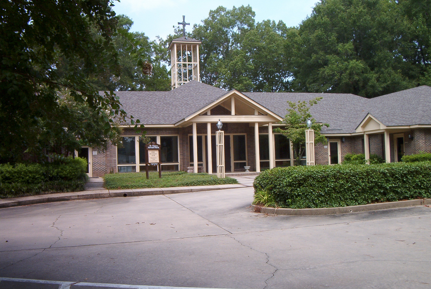 St Thomas church exterior
